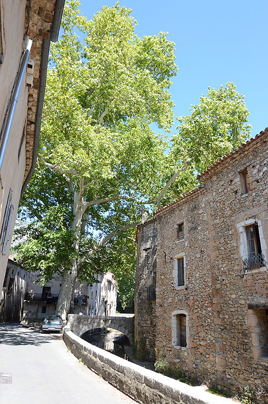 cliquez sur l'image saint jean de bueges
